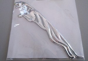 Naklejka chrom lampart 15,5x 3,5 cm